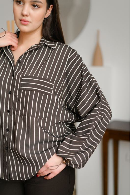 Рубашка в полоску с резинками на рукавах